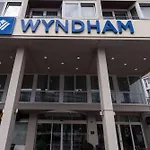 Wyndham Hotel