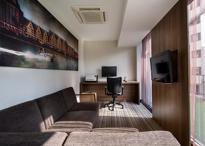 호텔 Wyndham 4*