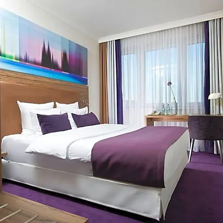 Wyndham Hotel 4*