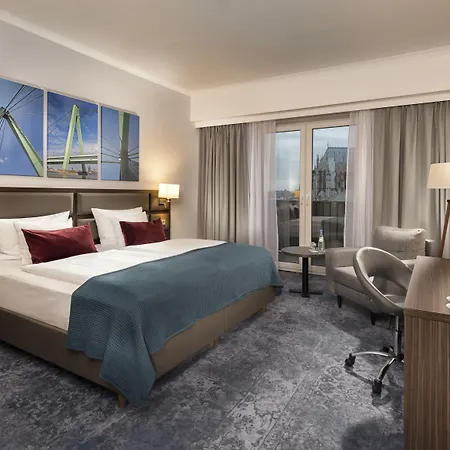 Wyndham Hotel 4*